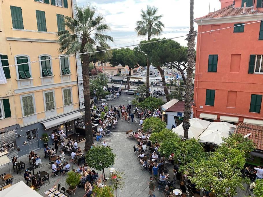 Appartamento Incantevole In Piazza Bresca, San Remo Exterior foto