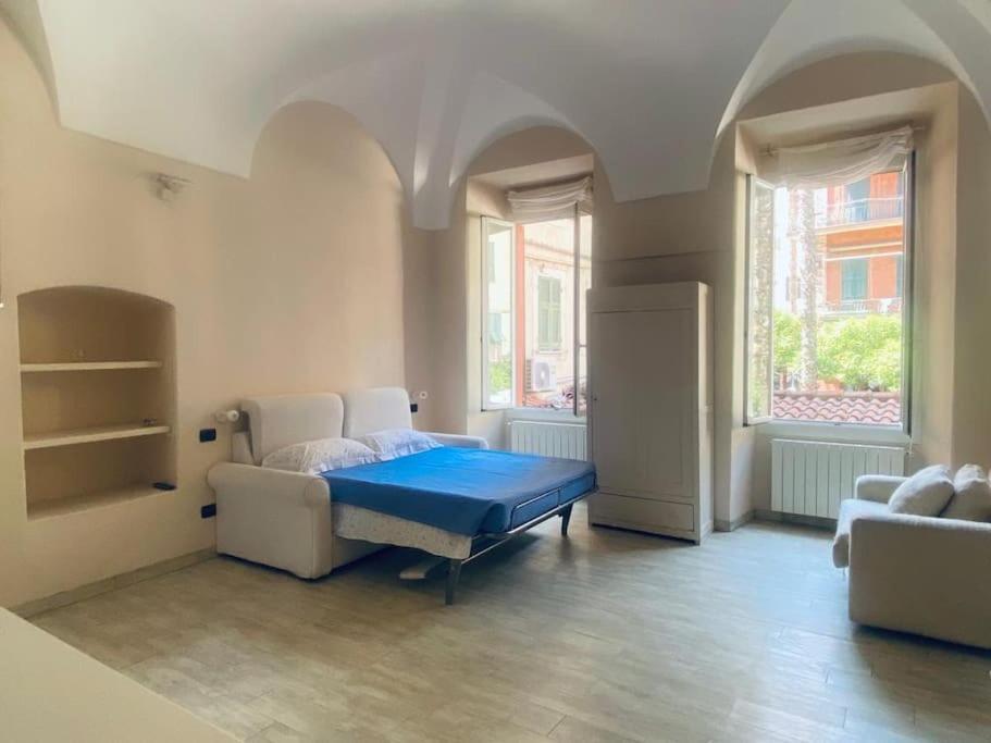 Appartamento Incantevole In Piazza Bresca, San Remo Exterior foto